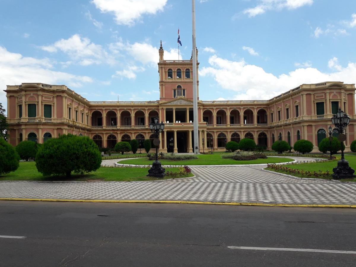 Centro De Asuncion Nuevo Apartamento, Comodo, Seguro, Piscina, Gimnasio Y Parking Luaran gambar